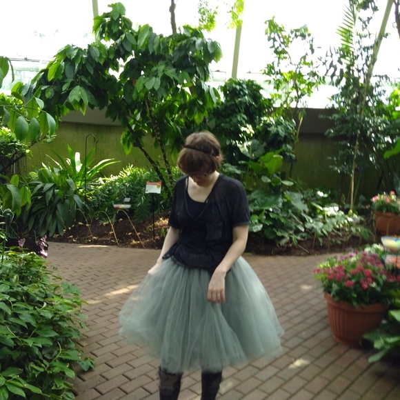 Meet your Posher, Rachel - Picture 2 of 2